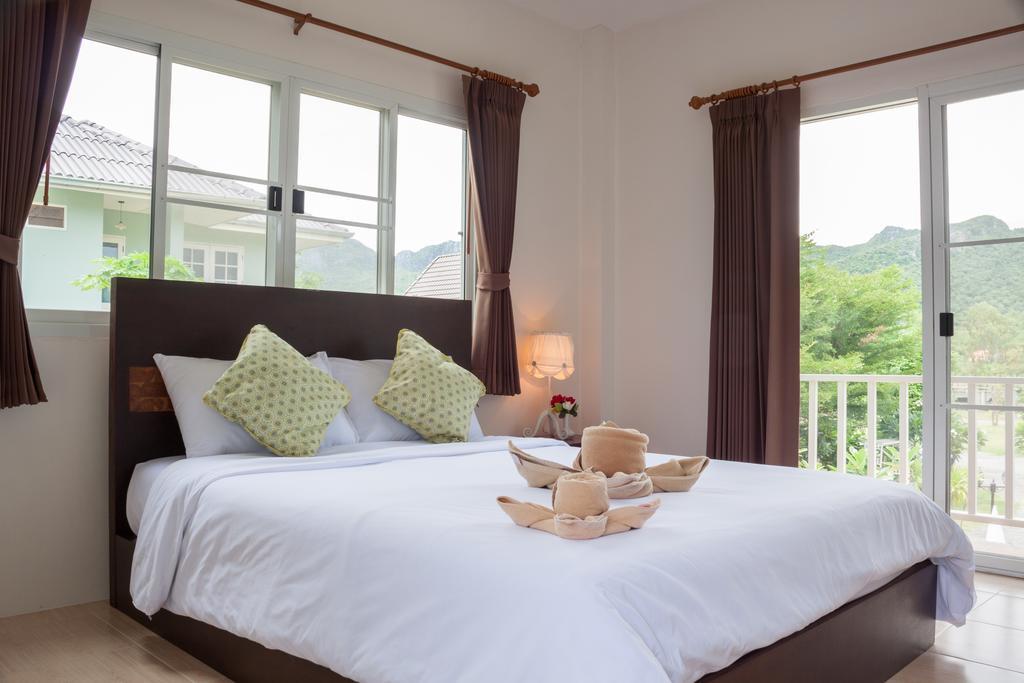 Hotel Sweet Honey Pranburi Sam Roi Yot Esterno foto